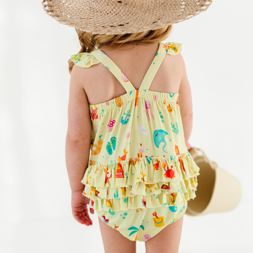 
                      
                        Baby in Beach Romper Kiki Lulu
                      
                    